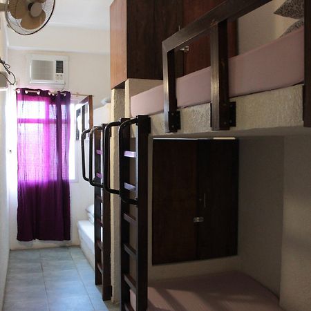 Sea Horse Guest House Coron Esterno foto