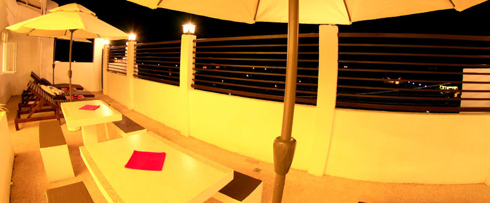 Sea Horse Guest House Coron Esterno foto