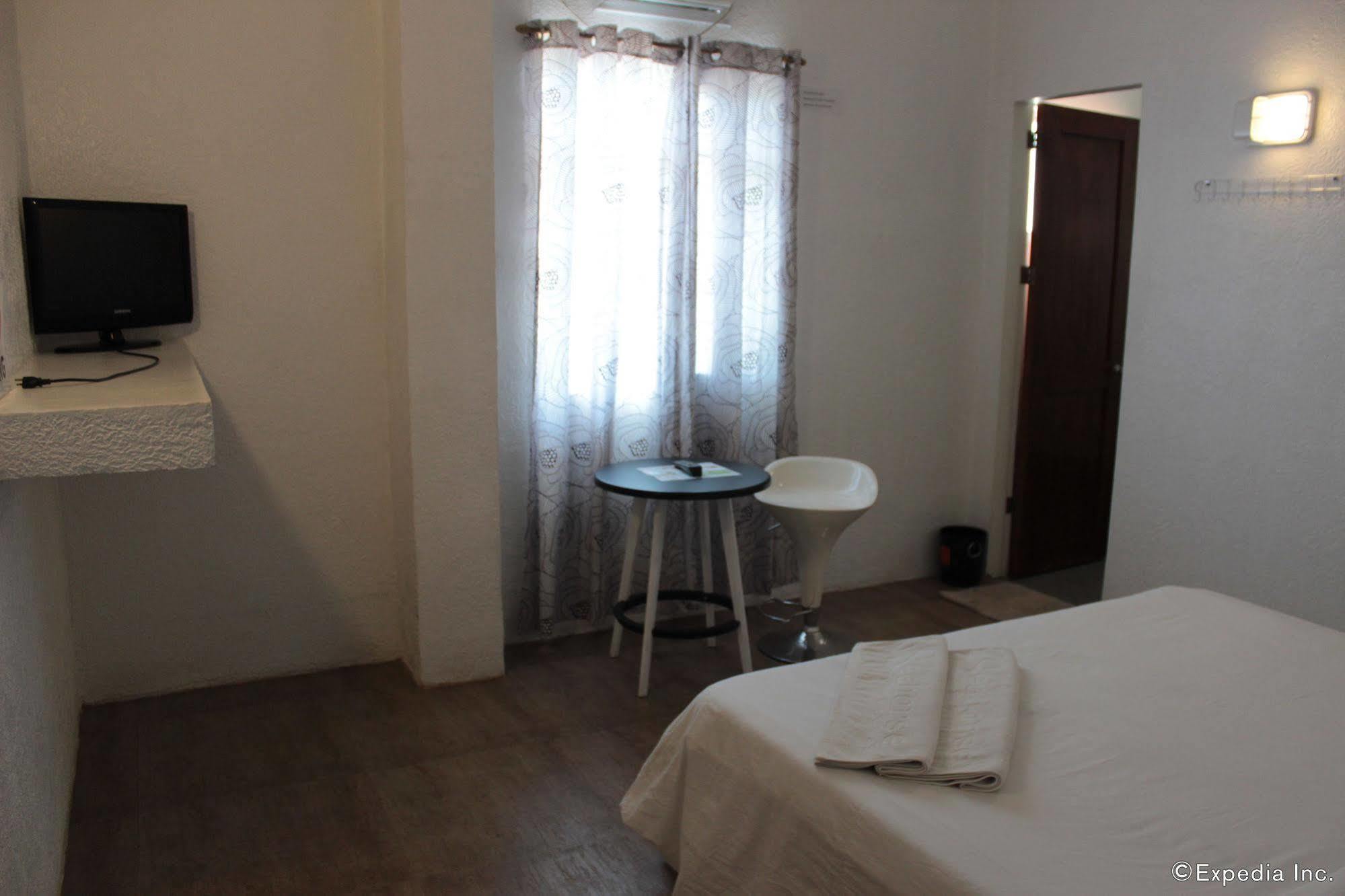 Sea Horse Guest House Coron Esterno foto
